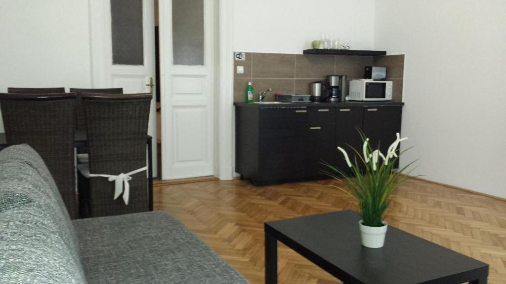 Balcony Apartment Budapest Eksteriør billede
